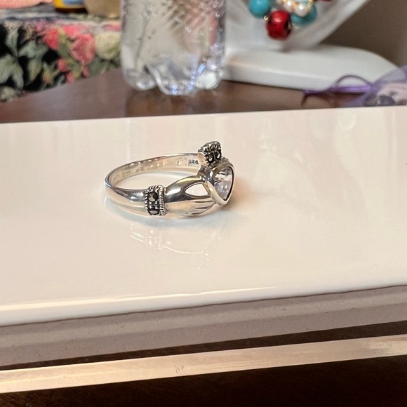 925 Sterling Silver stamp. Sapphire. Ring - Picture 3 of 5